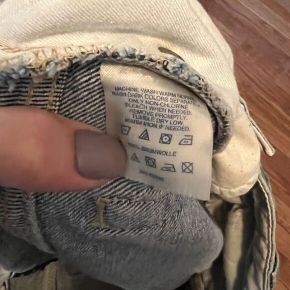 Lands’ End Women’s 16 Petite original fit traditional waist bootleg, jeans - Picture 10 of 10